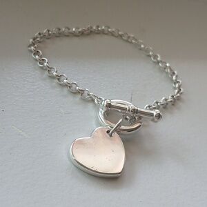 Heart Charm Link Bracelet Silver Tone Beautiful Toggle Clasp
